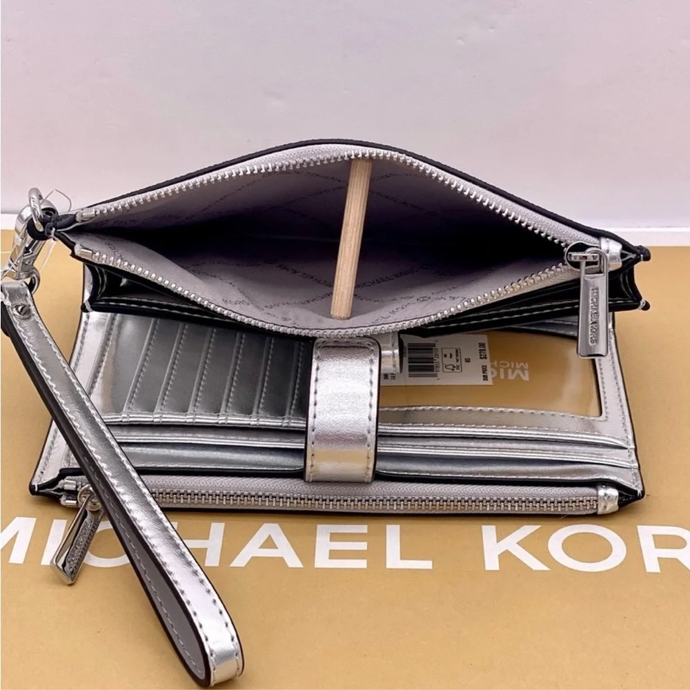 New Michael Kors Jet Set Travel Large Embellished Logo Wristlet Black